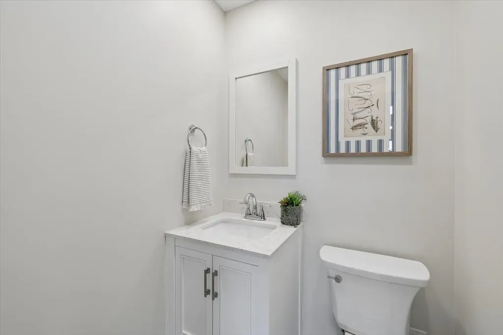 78 Rollins Road Alton NH 03810