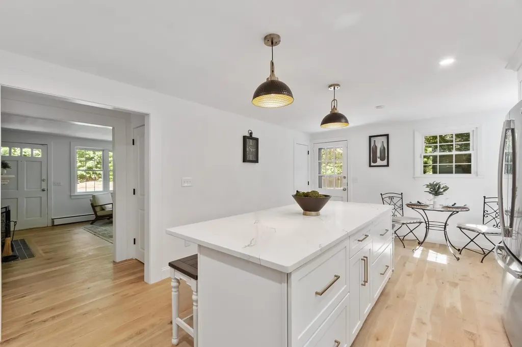 117 Lawrence Road Salem NH 03079