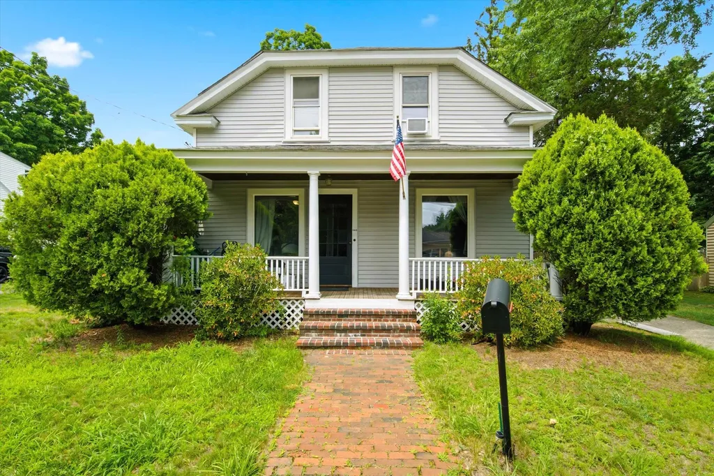 141 Donald Street Manchester NH 03102