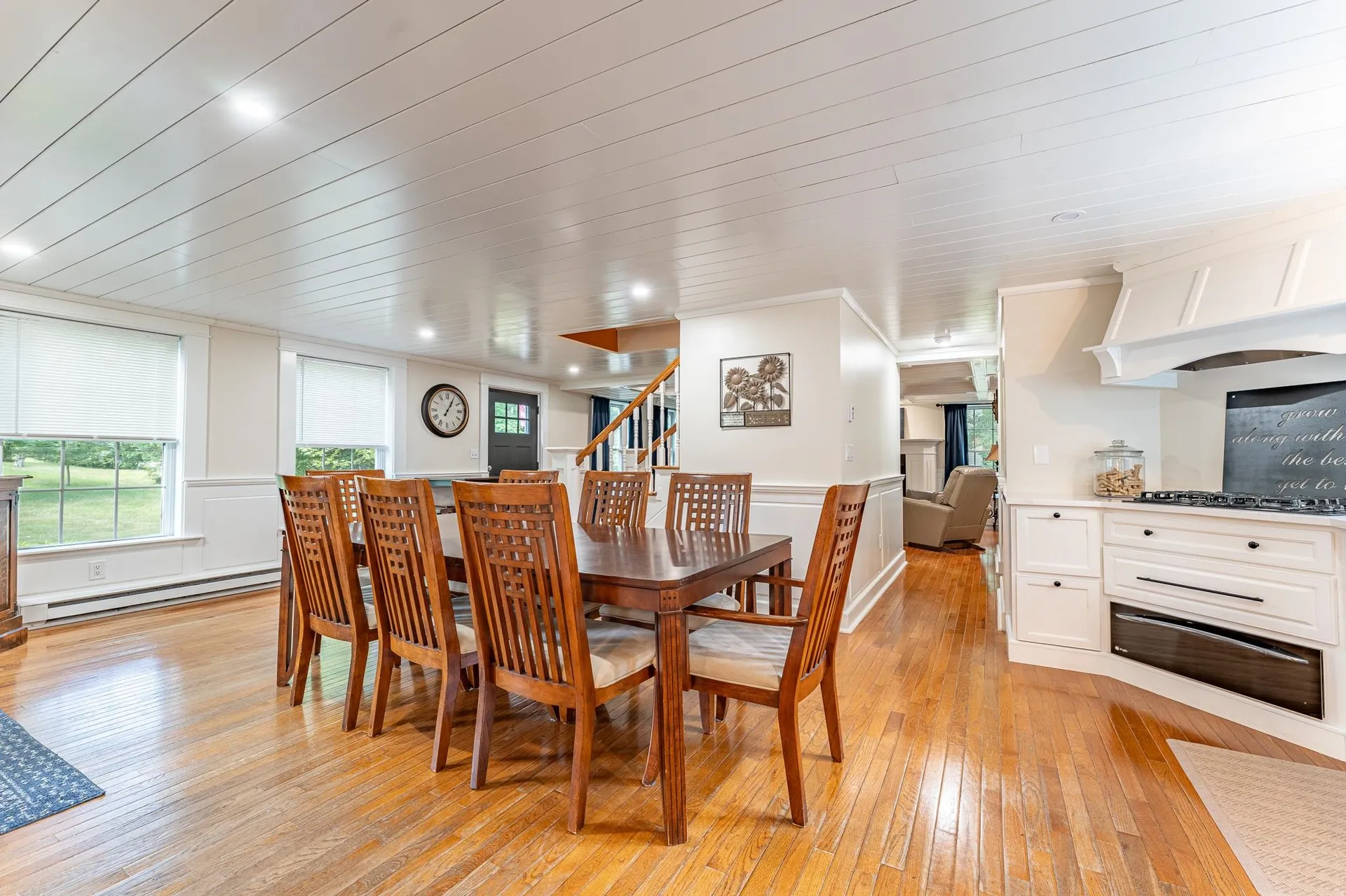 25 Charleston Avenue Londonderry NH 03053-3533