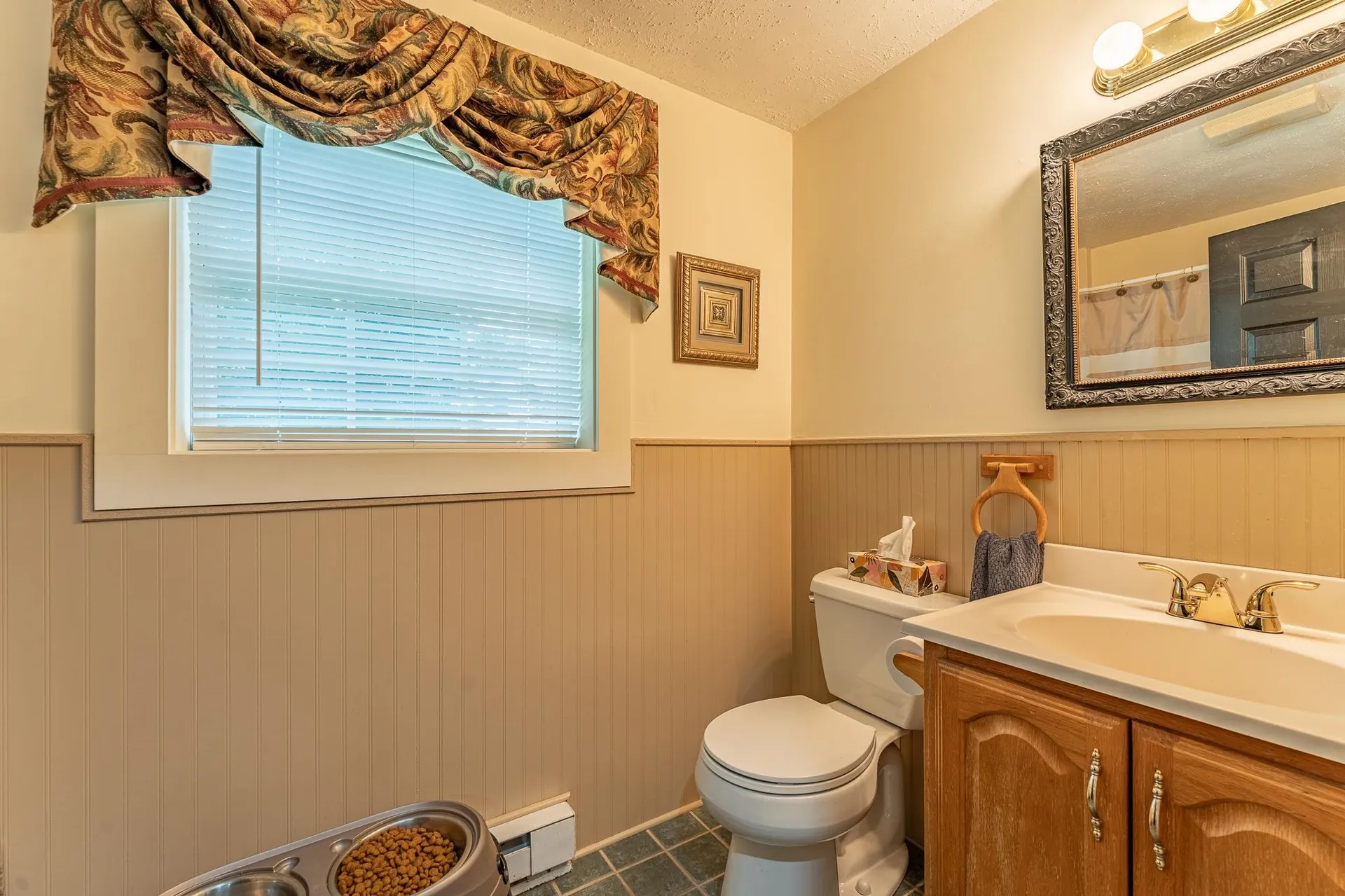 25 Charleston Avenue Londonderry NH 03053-3533