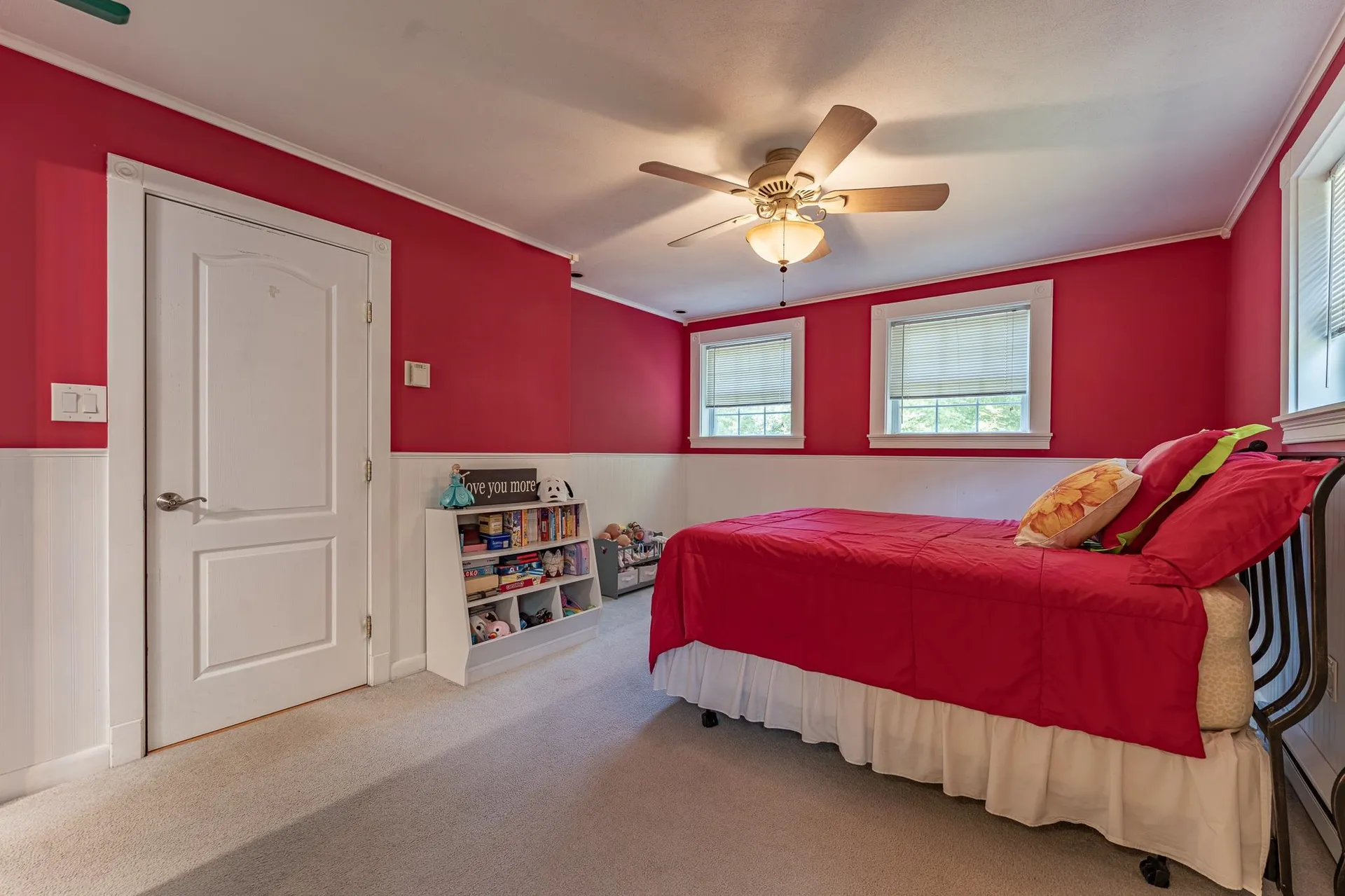 25 Charleston Avenue Londonderry NH 03053-3533