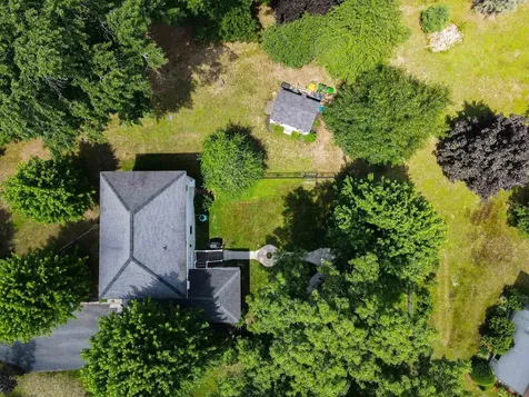 25 Charleston Avenue Londonderry NH 03053-3533