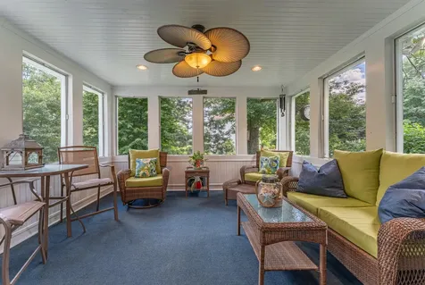 25 Charleston Avenue Londonderry NH 03053-3533