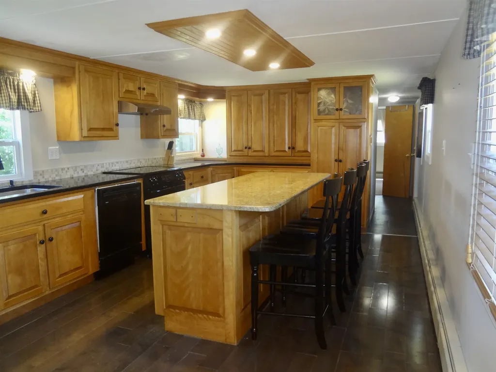 303 Old Lakeshore Road Gilford NH 03249