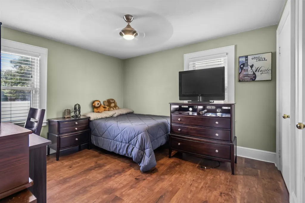 222 Calef Road Manchester NH 03103
