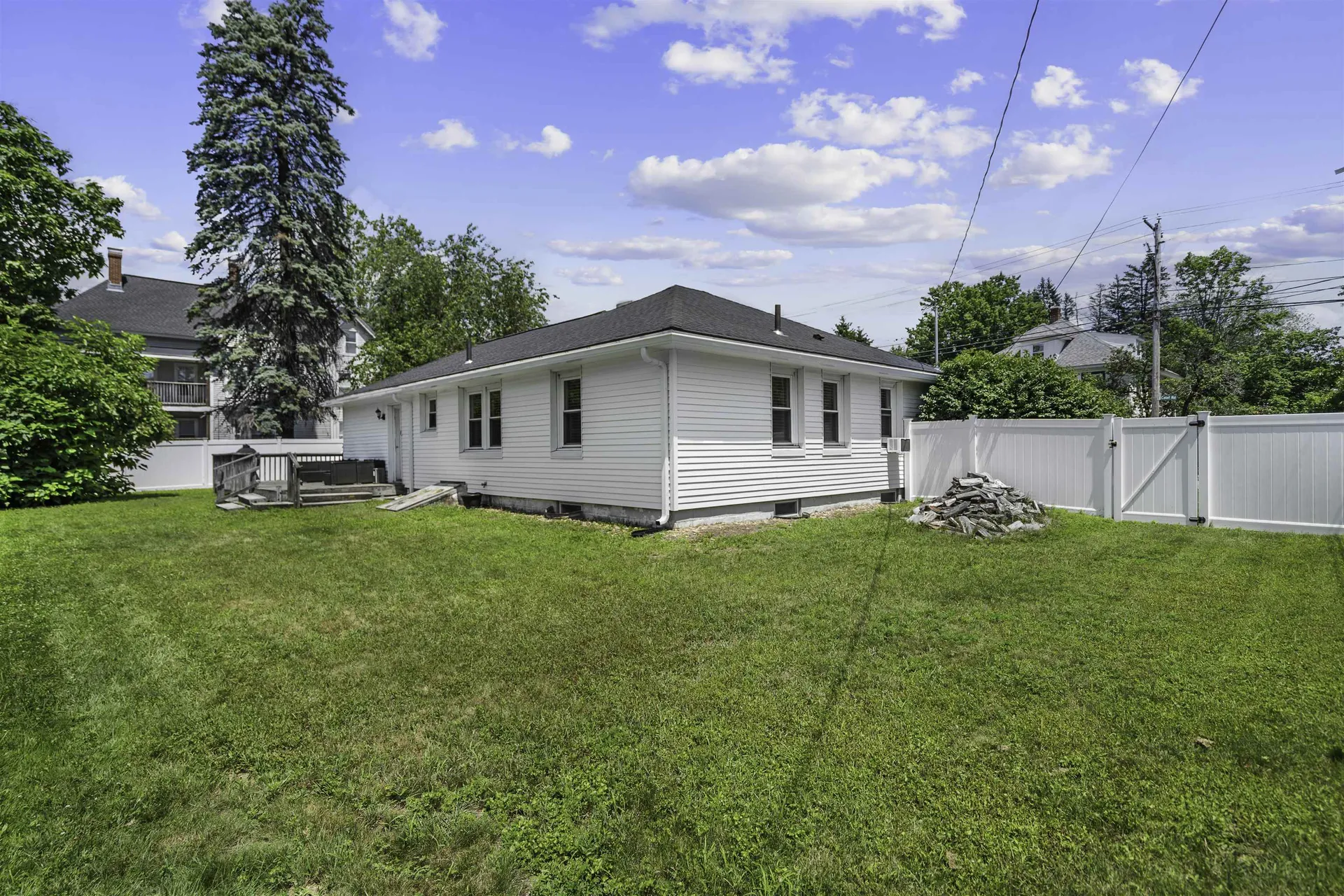 222 Calef Road Manchester NH 03103