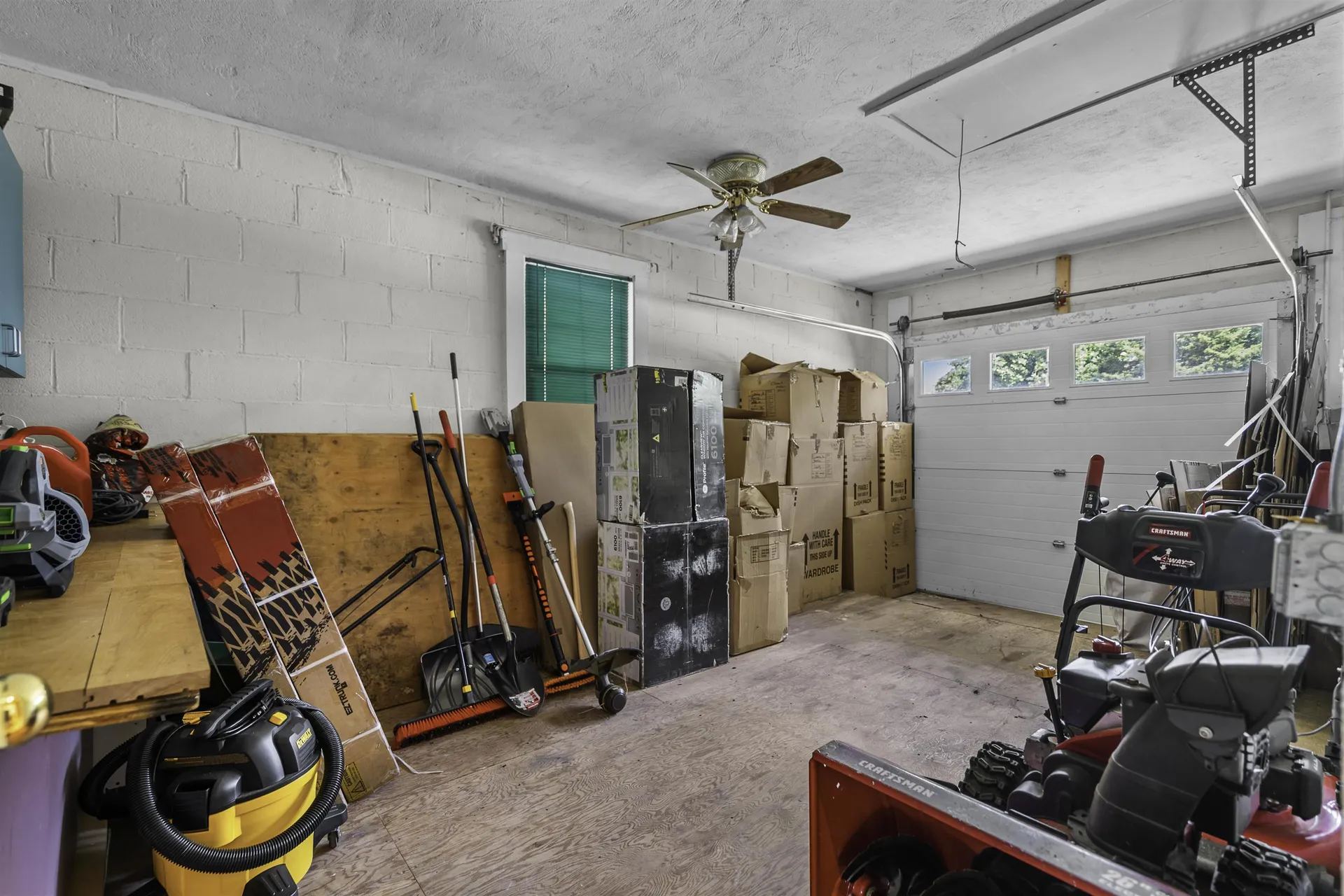 222 Calef Road Manchester NH 03103