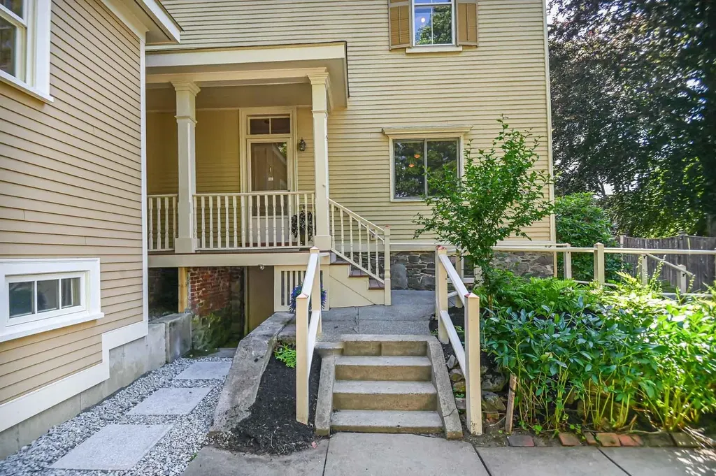 183 Miller Avenue Portsmouth NH 03801