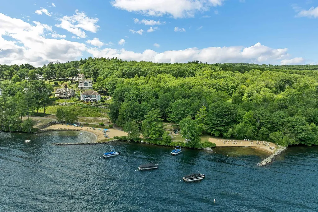 34 Aberry Drive Laconia NH 03246