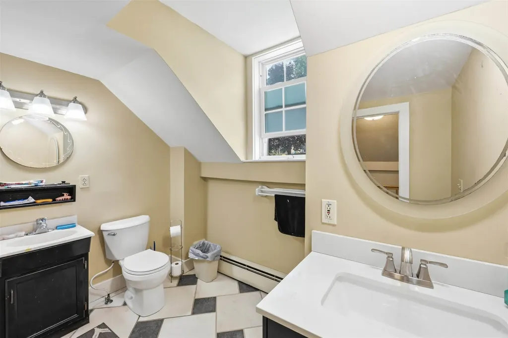 194 Malletts Bay Avenue Winooski VT 05404