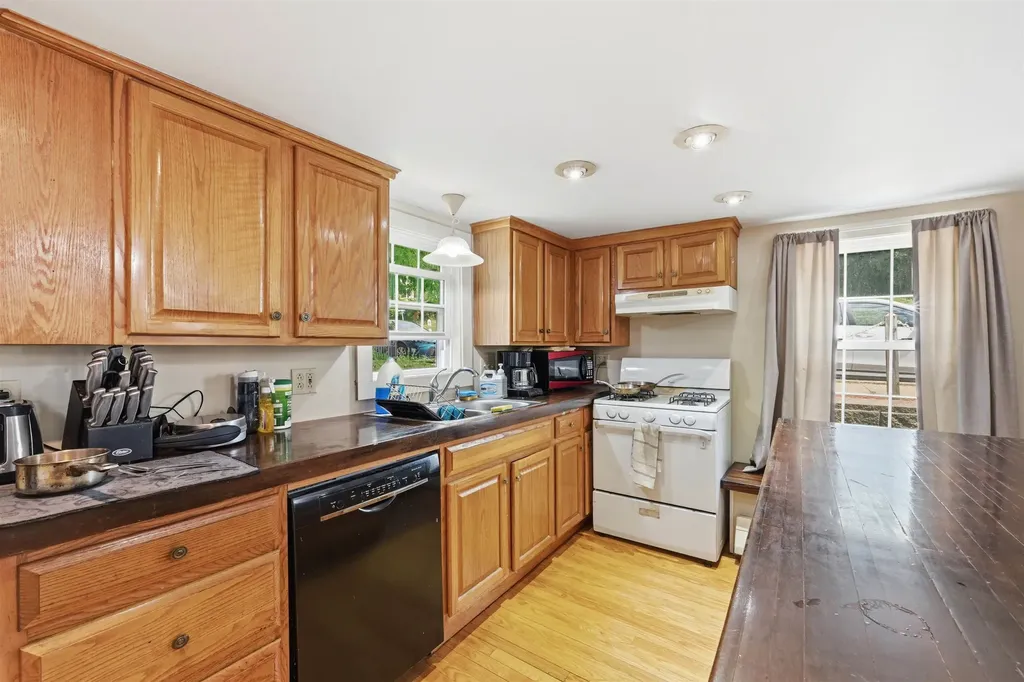 194 Malletts Bay Avenue Winooski VT 05404