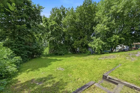 194 Malletts Bay Avenue Winooski VT 05404