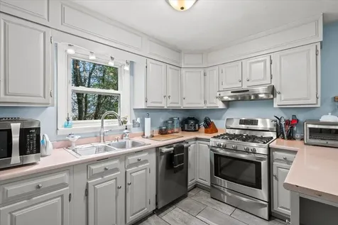 126 Heritage Lane Colchester VT 05446