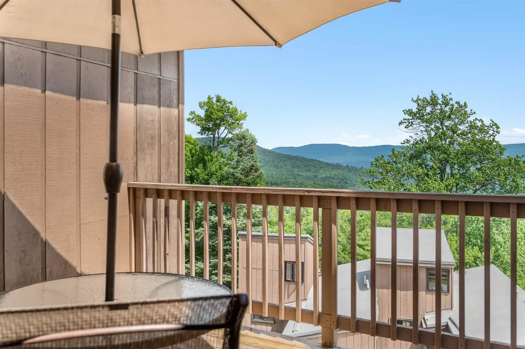 50 Hobbit Hill Warren VT 05674