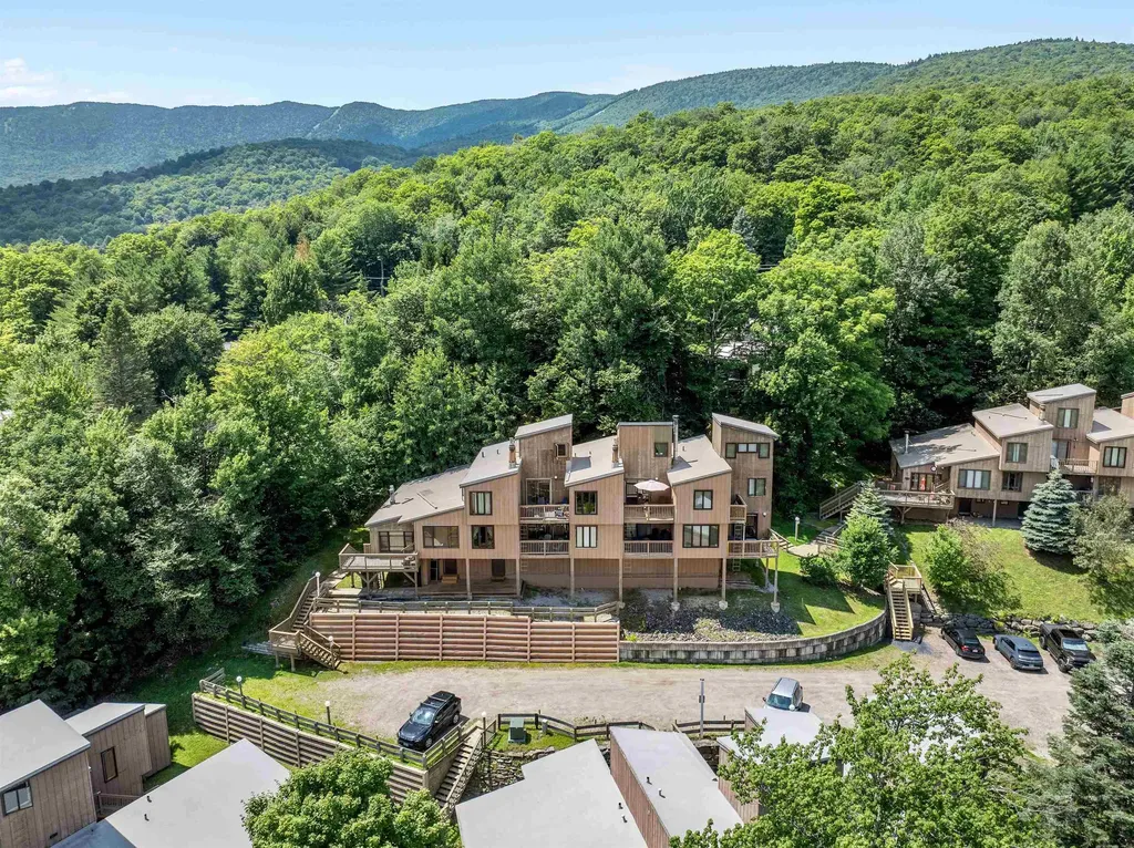50 Hobbit Hill Warren VT 05674