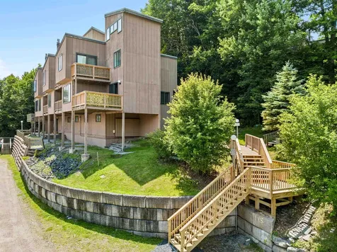 50 Hobbit Hill Warren VT 05674