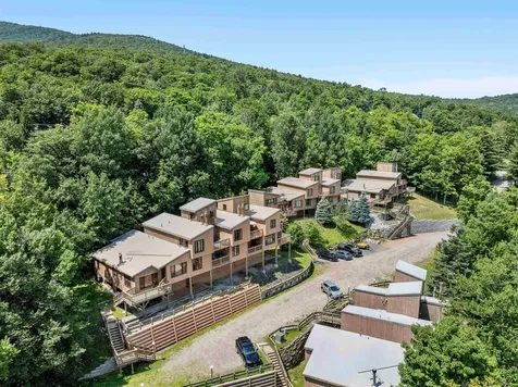 50 Hobbit Hill Warren VT 05674