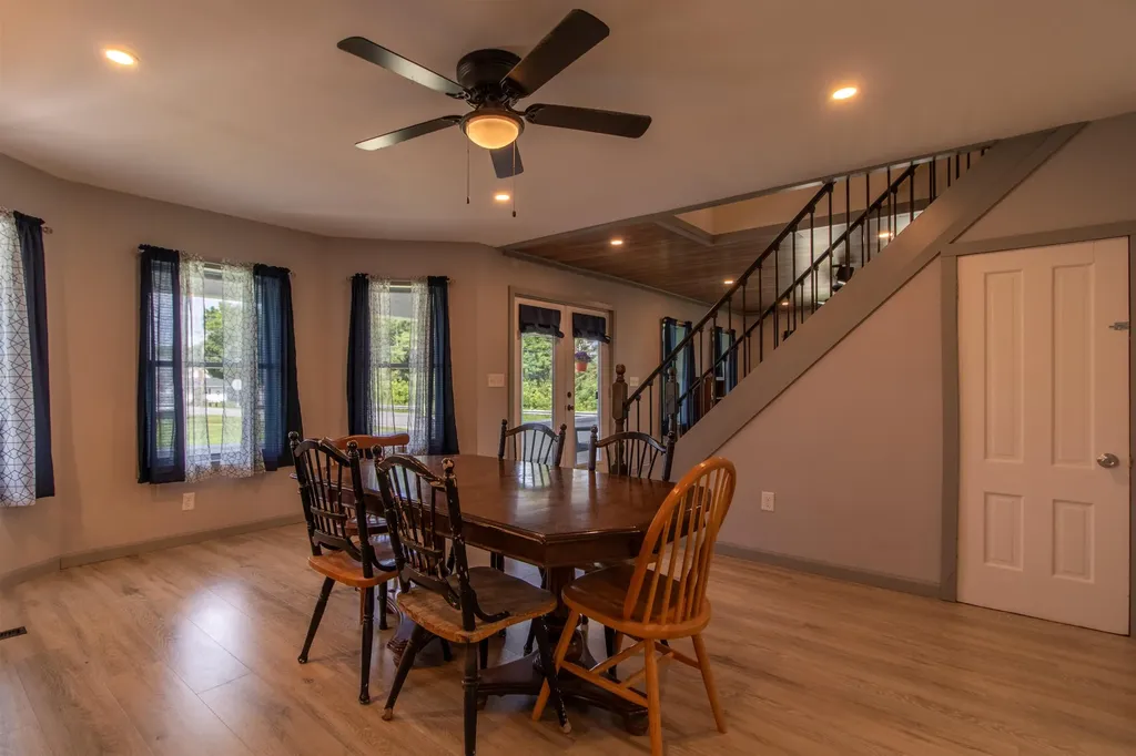 42 East Street Orleans VT 05860