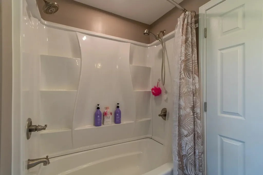 42 East Street Orleans VT 05860