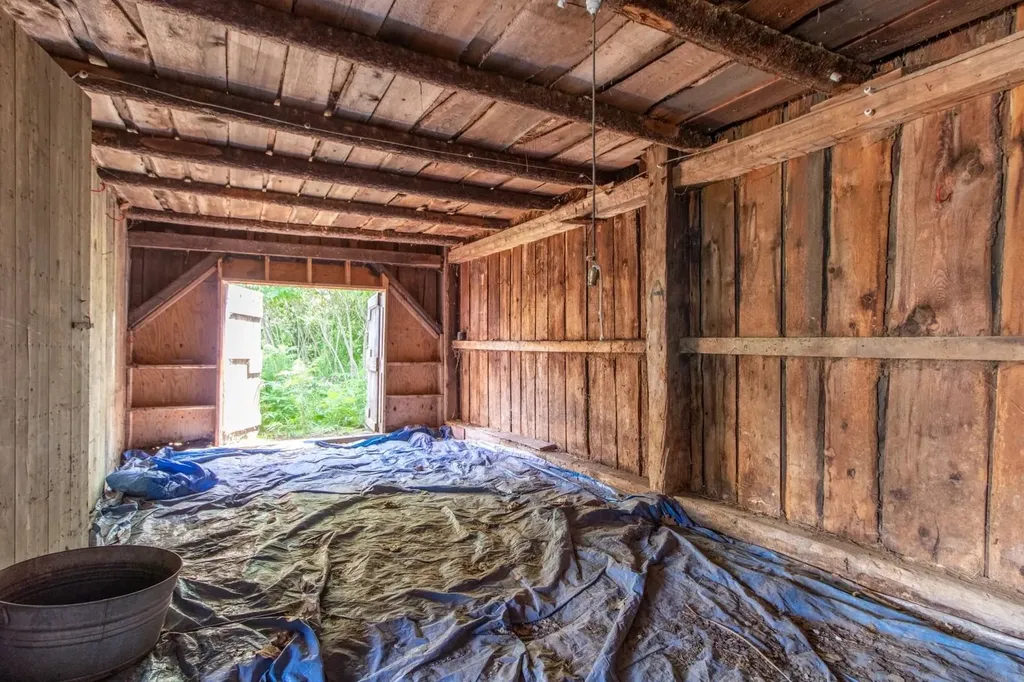 42 East Street Orleans VT 05860