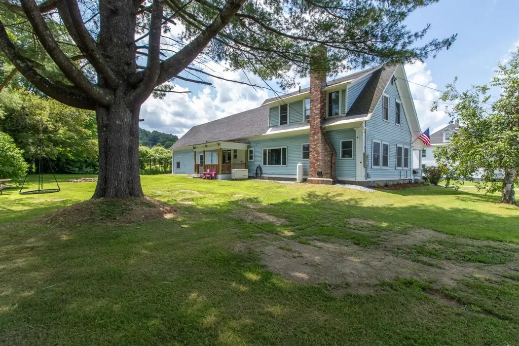 42 East Street Orleans VT 05860