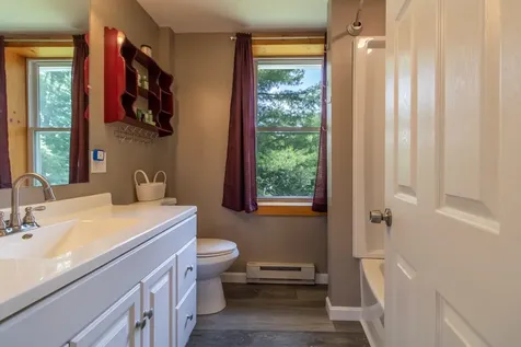 42 East Street Orleans VT 05860