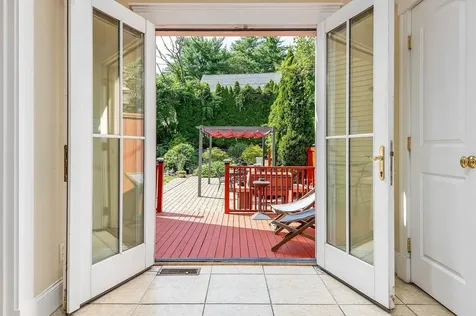 7 Shaw Road Portsmouth NH 03801