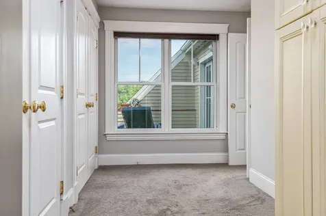 7 Shaw Road Portsmouth NH 03801