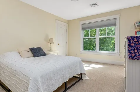 7 Shaw Road Portsmouth NH 03801