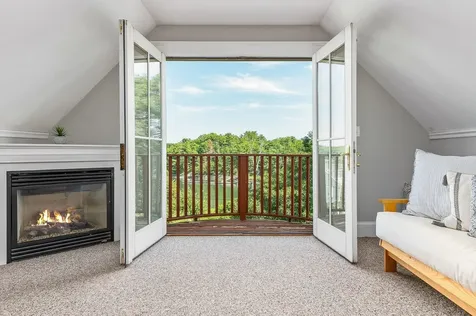 7 Shaw Road Portsmouth NH 03801