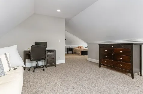 7 Shaw Road Portsmouth NH 03801