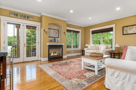 7 Shaw Road Portsmouth NH 03801