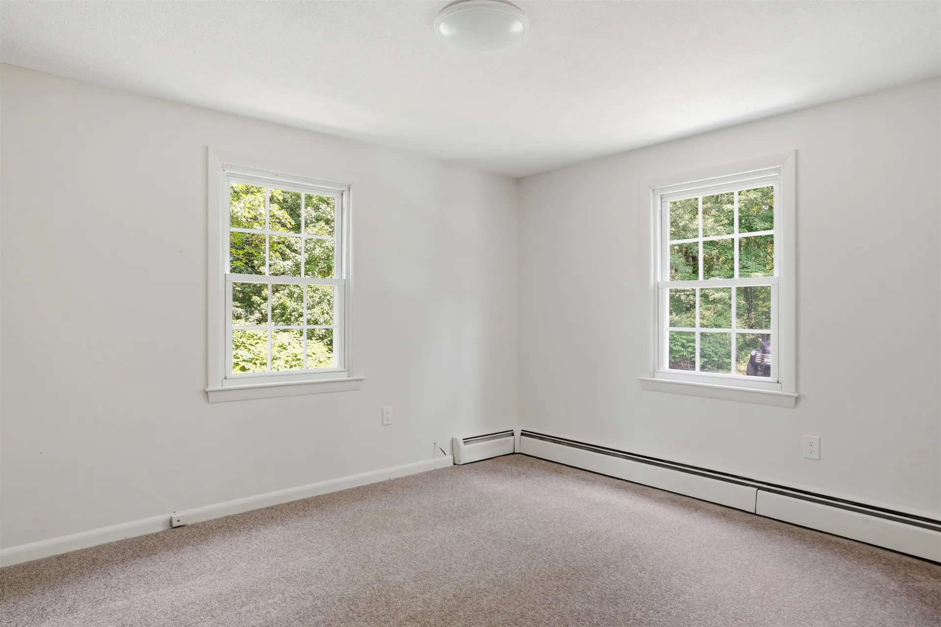 289 Derry Road Hudson NH 03051