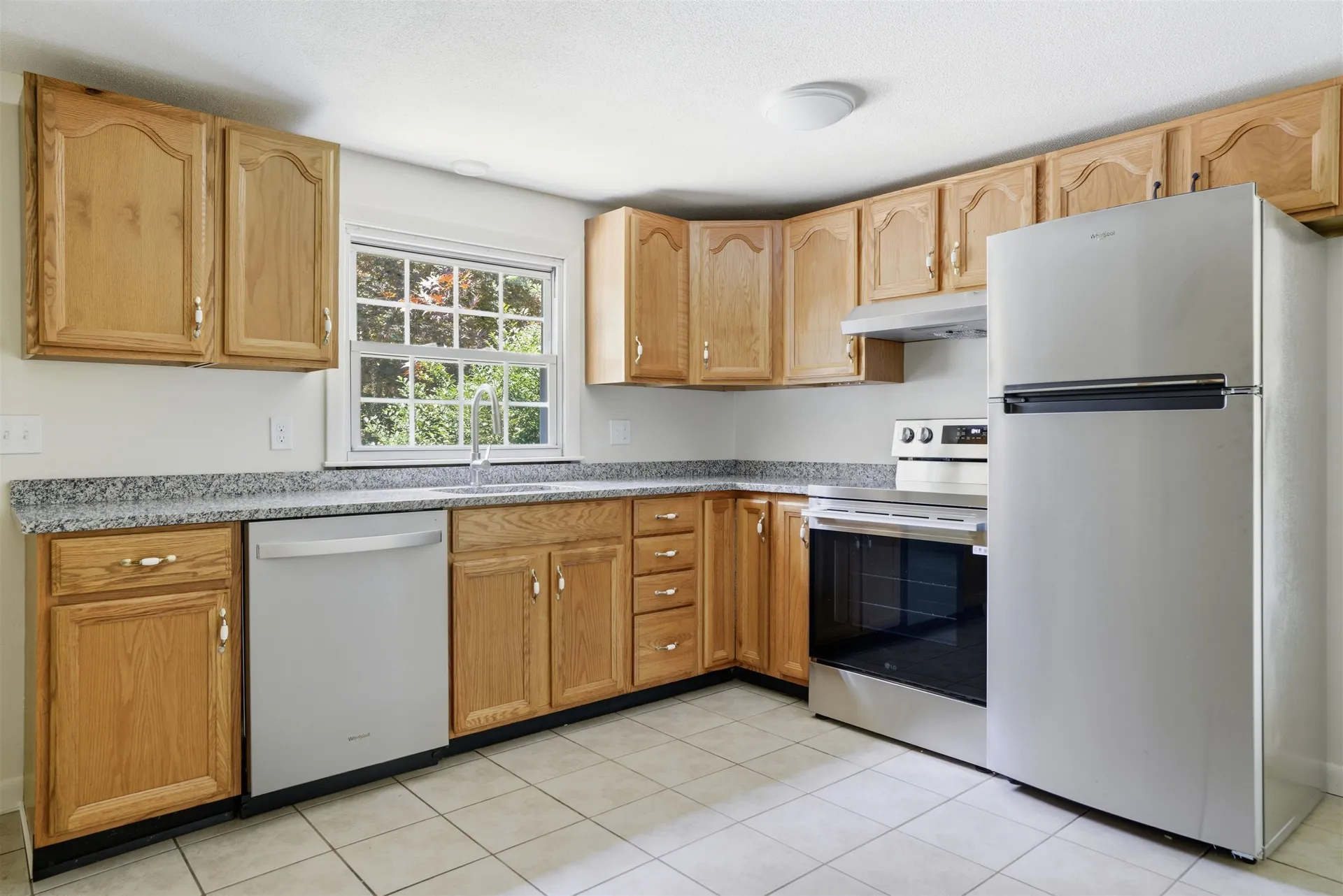 289 Derry Road Hudson NH 03051