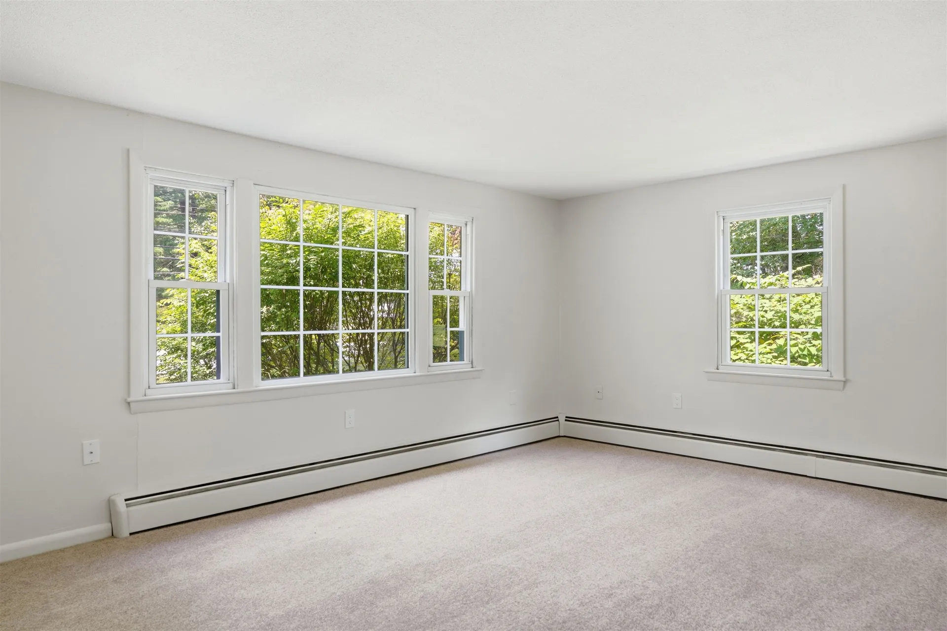 289 Derry Road Hudson NH 03051