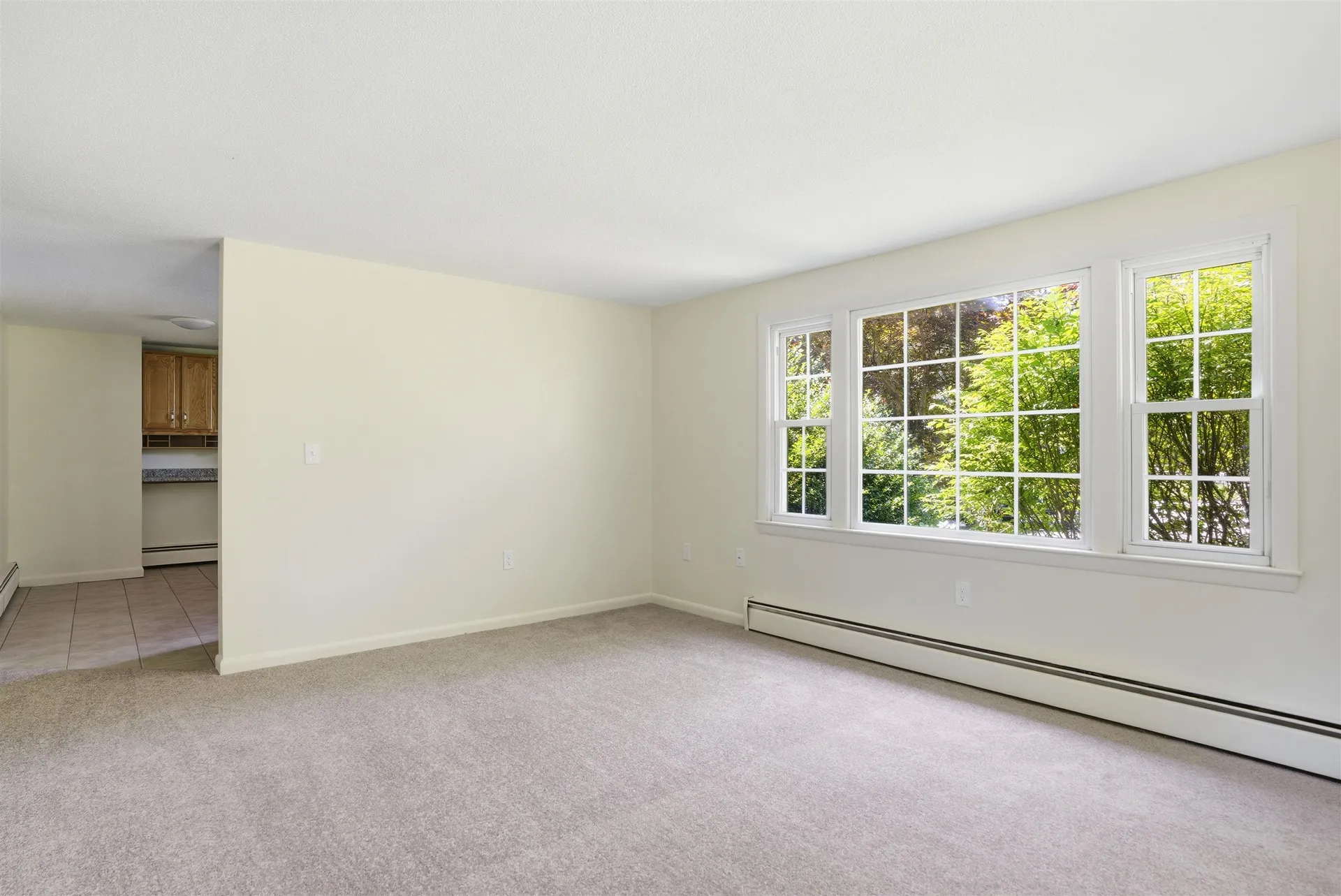 289 Derry Road Hudson NH 03051