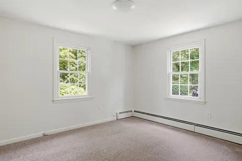289 Derry Road Hudson NH 03051