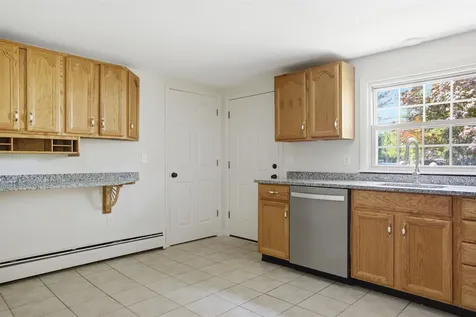 289 Derry Road Hudson NH 03051