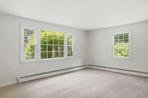 289 Derry Road Hudson NH 03051