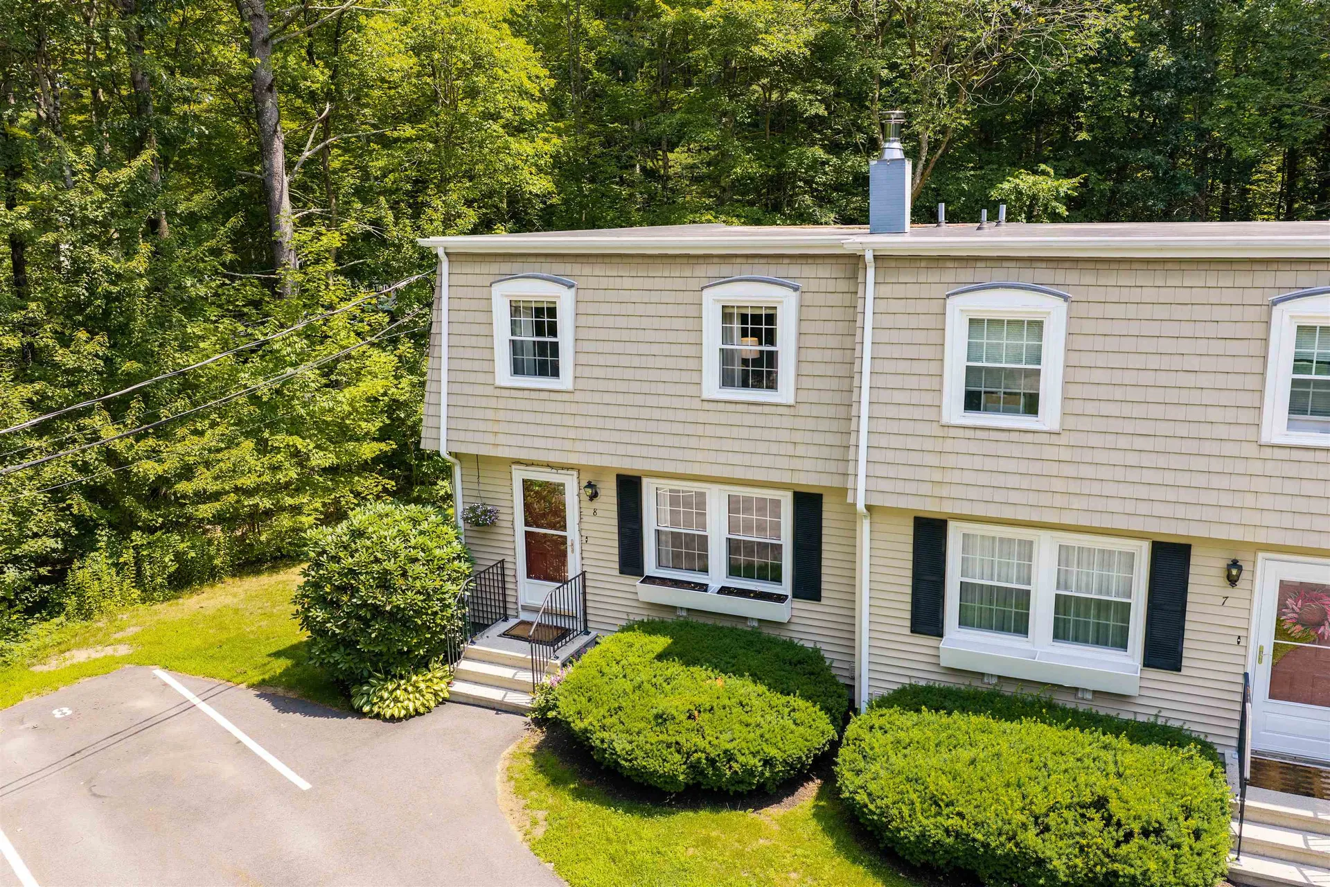 8 Pine Grove Road Exeter NH 03833