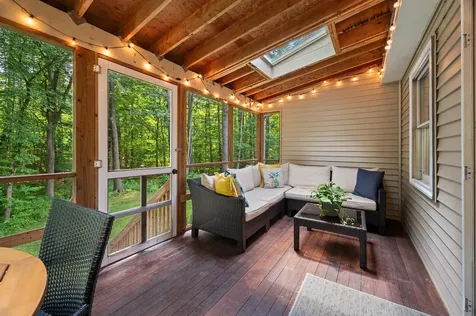 8 Pine Grove Road Exeter NH 03833