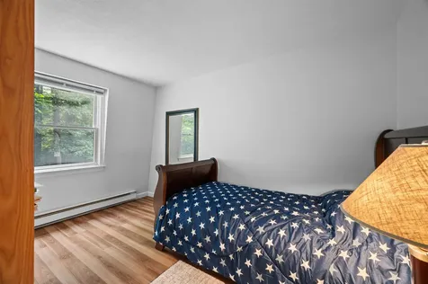 8 Pine Grove Road Exeter NH 03833