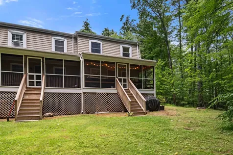 8 Pine Grove Road Exeter NH 03833