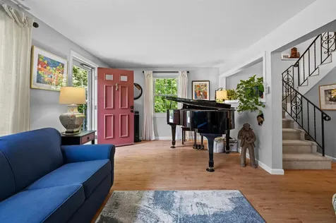 8 Pine Grove Road Exeter NH 03833