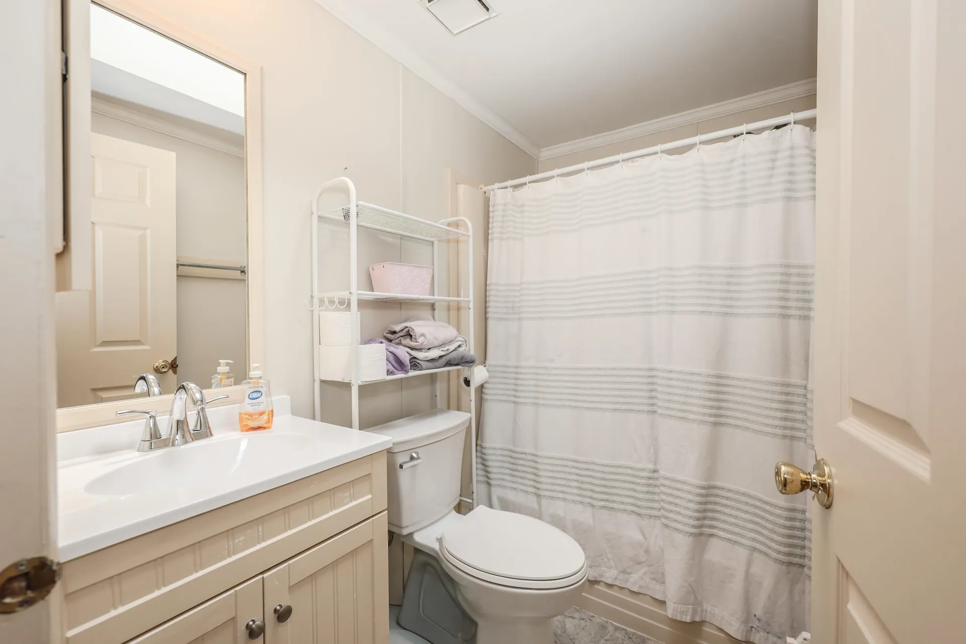 2 Elm Place Loudon NH 03307