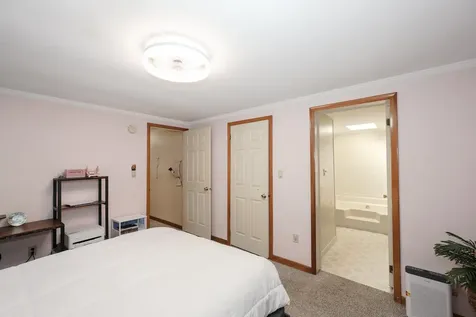 2 Elm Place Loudon NH 03307
