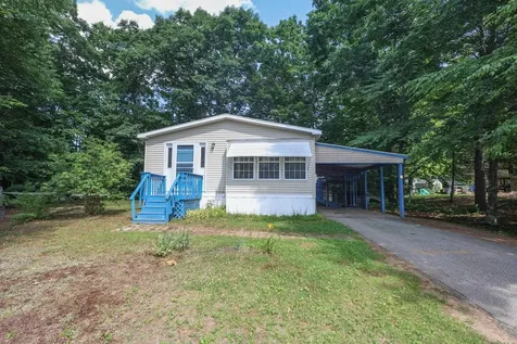 2 Elm Place Loudon NH 03307
