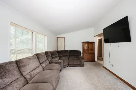 2 Elm Place Loudon NH 03307