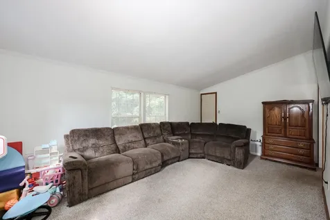 2 Elm Place Loudon NH 03307